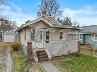 640 Plainfield Rd, Akron, OH 44312