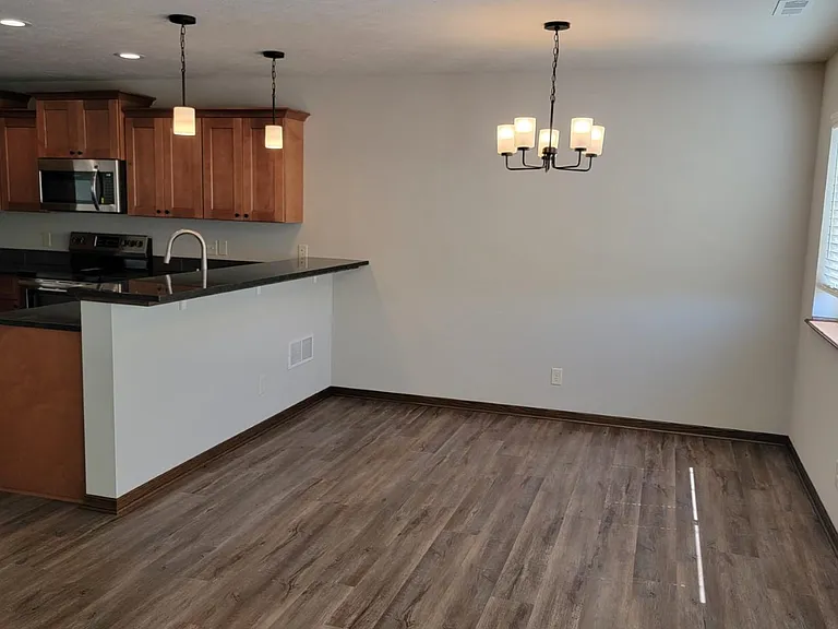 865 Desert Vista Dr — Photo 3