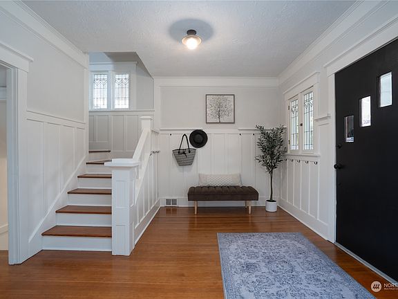 5th image of 1116 N Oakes Street