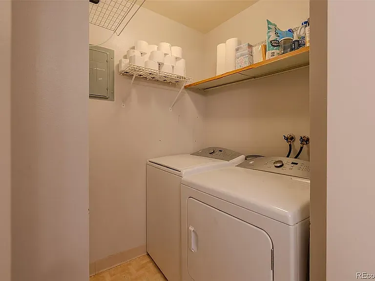 3414 S Eagle St #201 — Photo 18