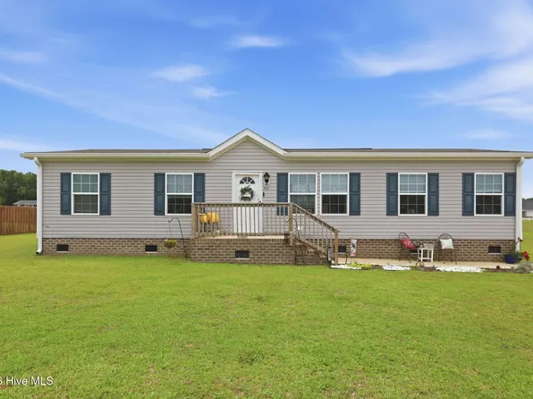 203 Magnolia Drive, Stella, NC 28582
