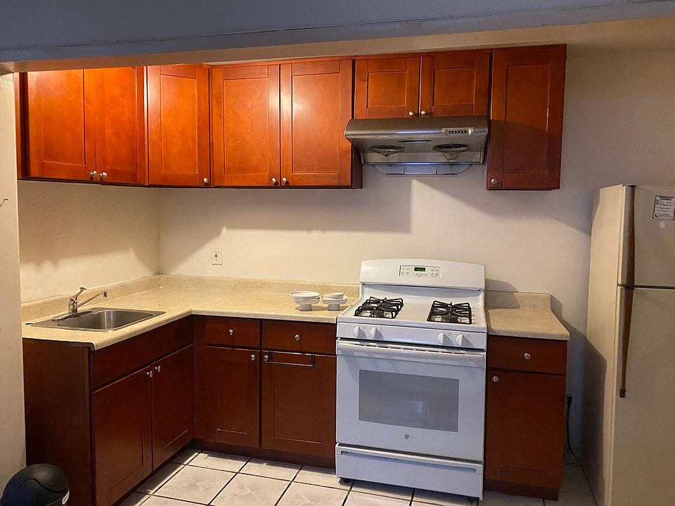 1st image of 1438 Millet Ave