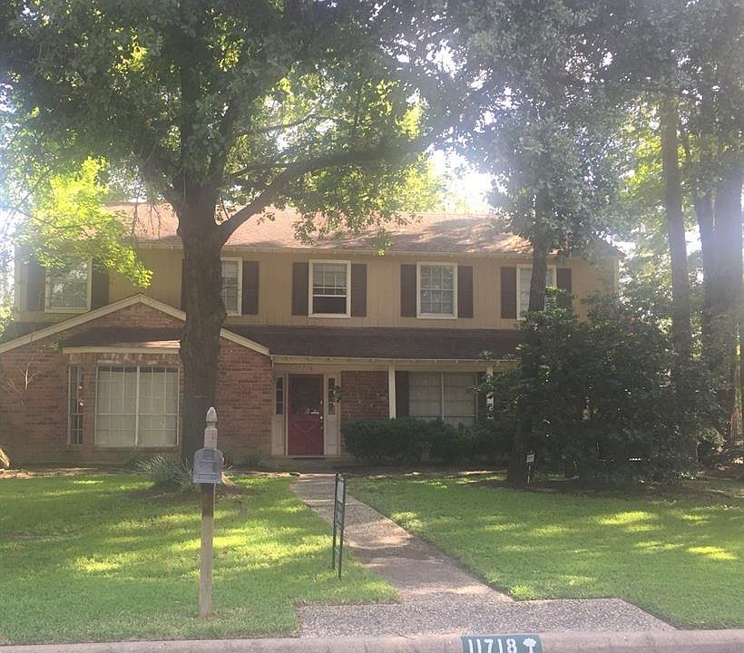 2nd image of 11718 Parkriver Dr