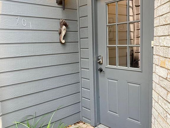 2nd image of 210 Oak St APT 701