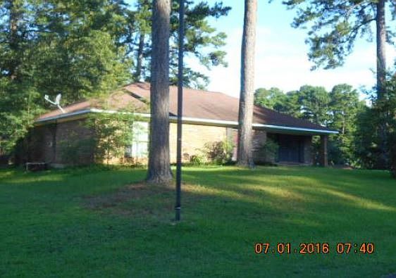 2nd image of 2903 White Oak Dr