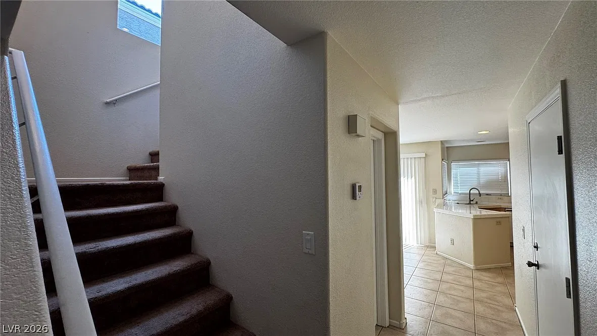2 bed, 2.5 bath, 1435 sqft, $1,698 — Photo 4