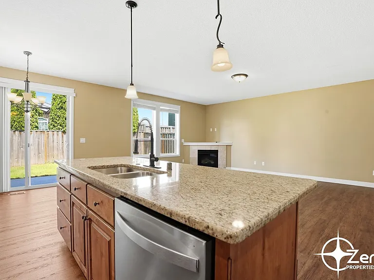 4608 NE 91st Way — Photo 8