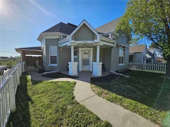 1002 N 6th St, Saint Joseph, MO 64501
