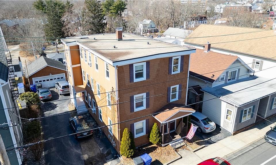 1st image of 1393-1395 Main St