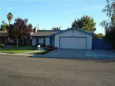 6400 Twin Wood Way photo 1