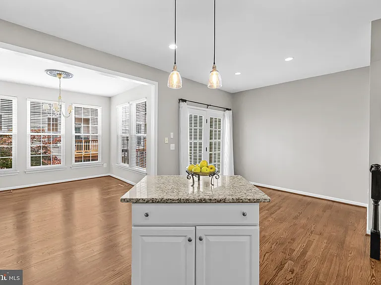 5011 Waple Ln — Photo 19