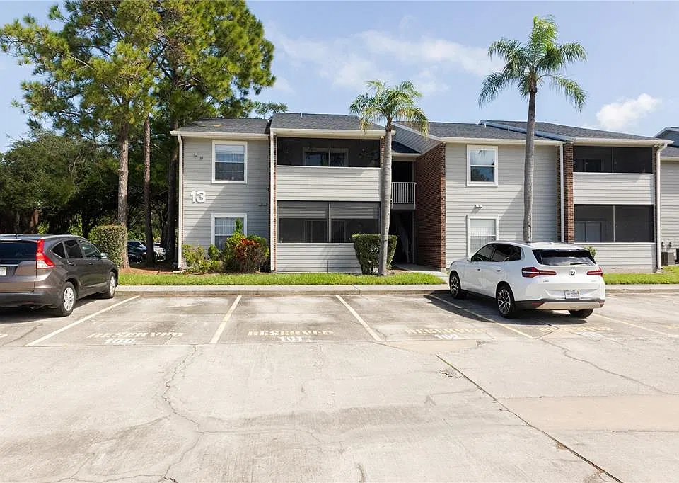 1400 Gandy Blvd N #1305