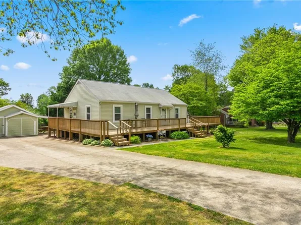 2288 May Dr, Burlington, NC 27215