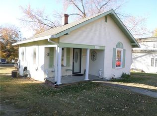 1512 Atchison St, Atchison, KS 66002