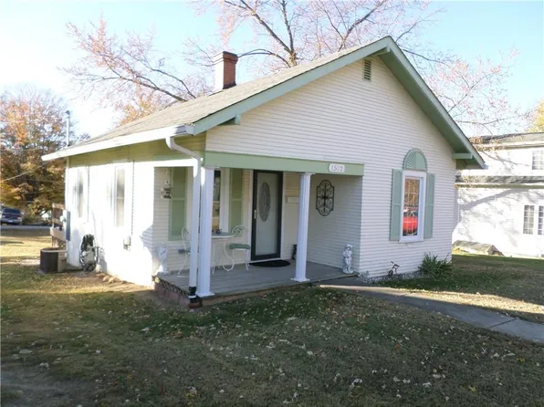 1512 Atchison St, Atchison, KS 66002