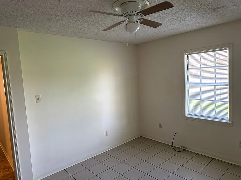 6009 Quail Rdg #A — Photo 8