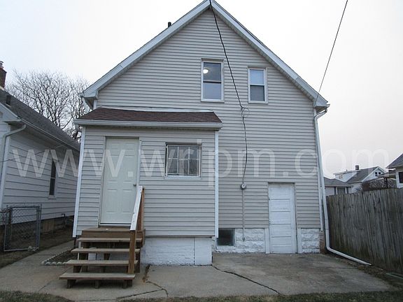 4th image of 178 Oak St