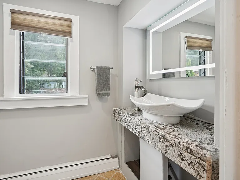 716 Glen Rd — Photo 26