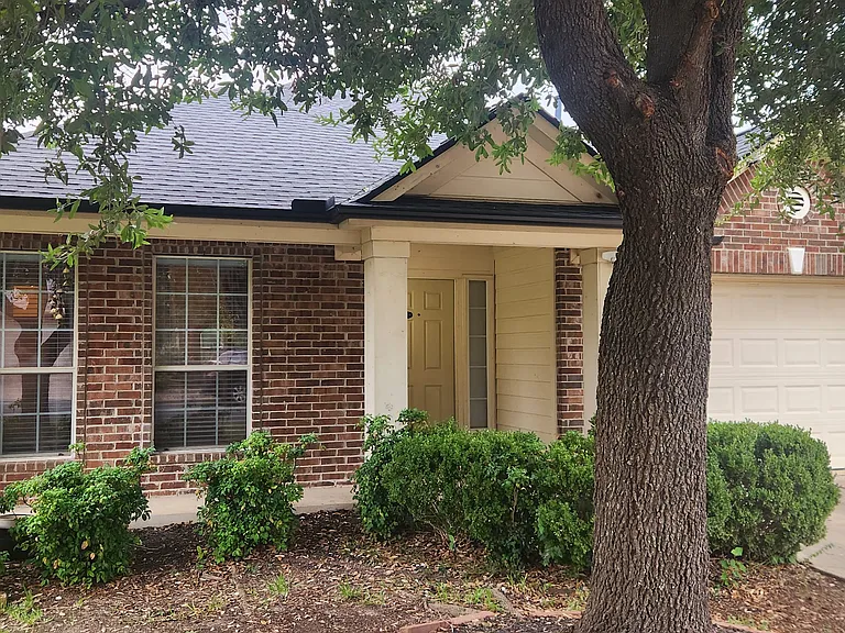8123 Campeche Bay Pl — Photo 2