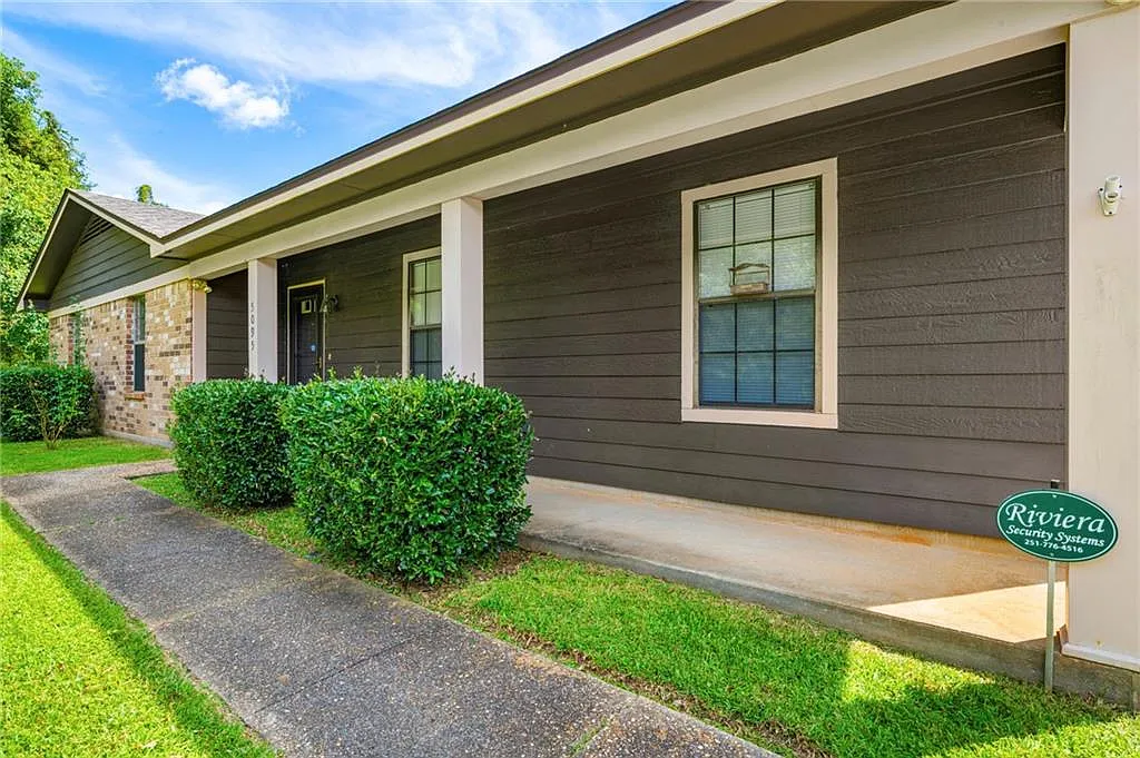 3 bed, 2.0 bath, 1480 sqft, $1,550 — Photo 4