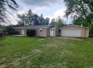 5732 Buell Rd, Vassar, MI 48768