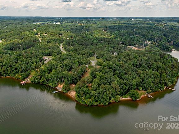 4th image of 321 Rivercliff Dr #33