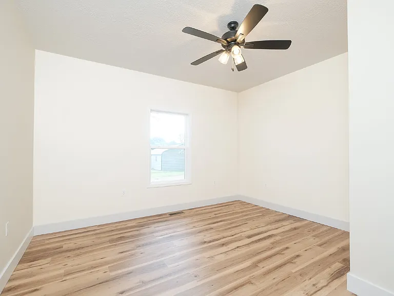 2915 Sidonia Rd — Photo 16