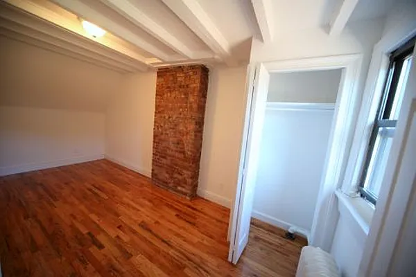 Rented by Alta Real Estate | media 39