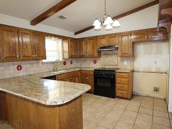 4th image of 7133 Birkshire Dr