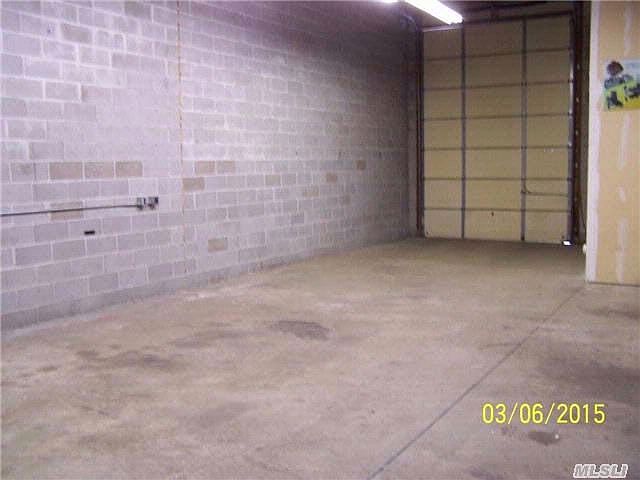 2nd image of 646 Middle Country Rd Ste 9