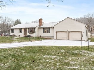 27 Lancaster Rd, Shirley, MA 01464