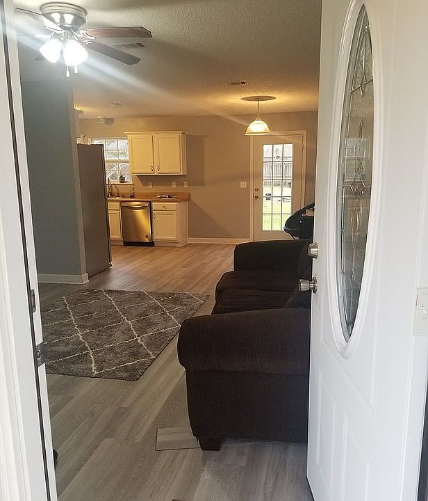 2nd image of 4528 Goldfinch Way