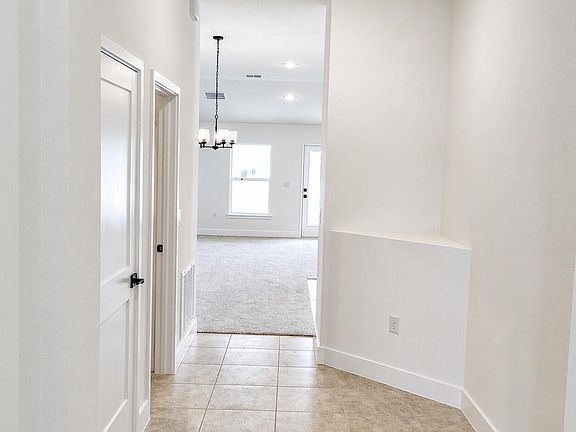 5th image of 1526 Kylar Dr NW