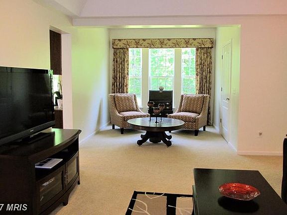 4th image of 8609 Wintergreen Ct Unit 206