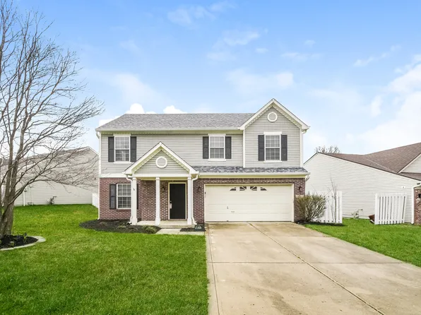 9220 Crossing Dr, Fishers, IN 46037