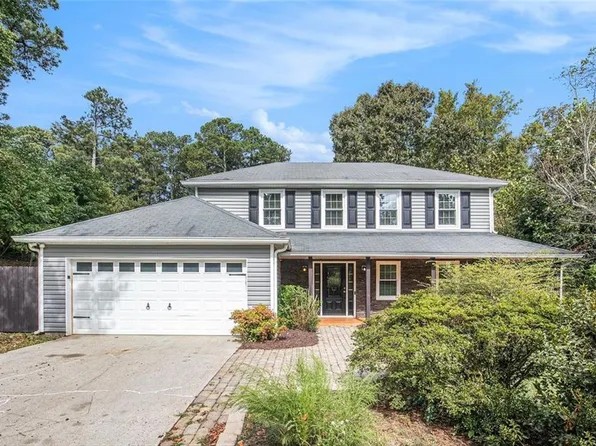 1510 Oklahoma Dr, Buford, GA 30519