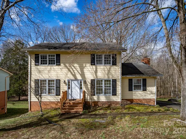 7708 Ritter Dr, Charlotte, NC 28270