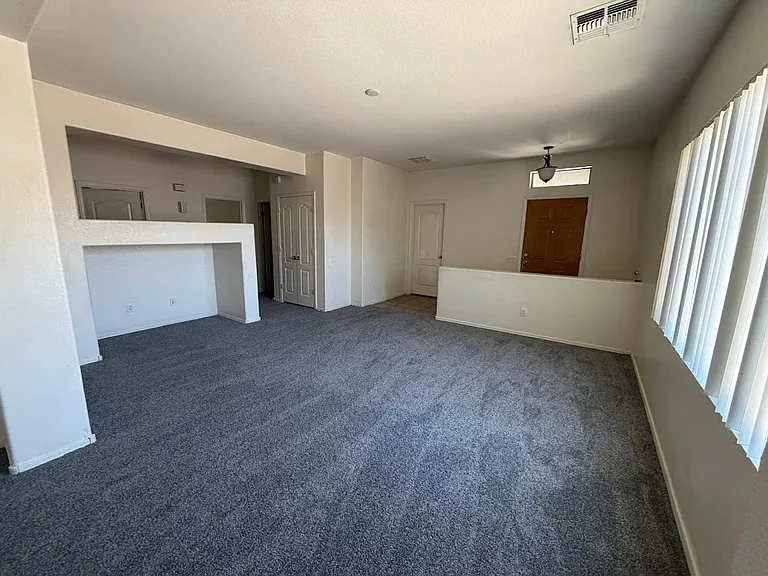 9401 W Berkeley Rd — Photo 8
