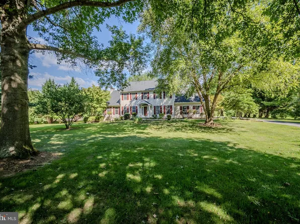 148 Stonegate Dr, Landenberg, PA 19350