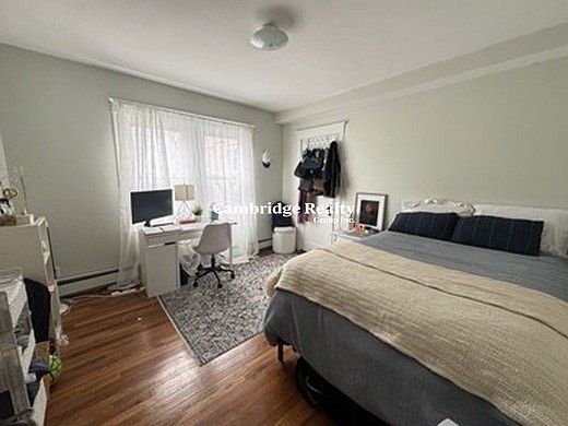3rd image of 94 Heath St #1T