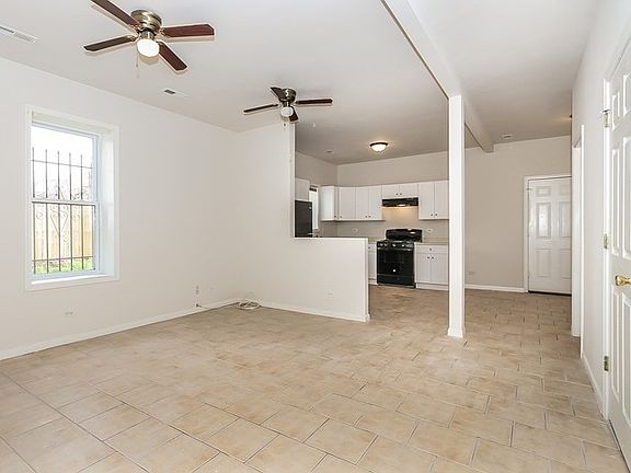 3rd image of 1525 S Tripp Ave