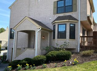 3201 Stoneham Dr, West Chester, PA 19382