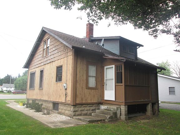 2nd image of 399 N Paw Paw St