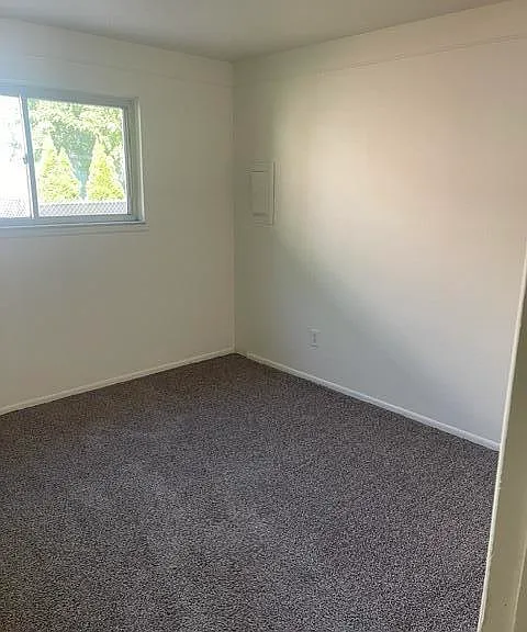 8375 Hillcrest Blvd — Photo 7