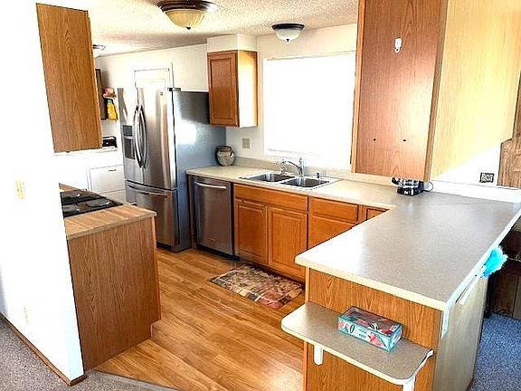3rd image of 11421 E 37th Pl