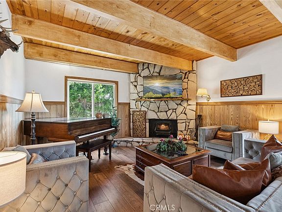 4th image of 1243 Grass Valley Rd
