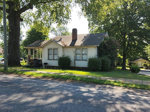 2nd image of 1000 Jackson Ave N
