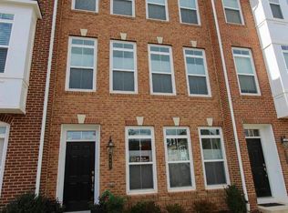 9447 Canonbury Sq, Fairfax, VA 22031