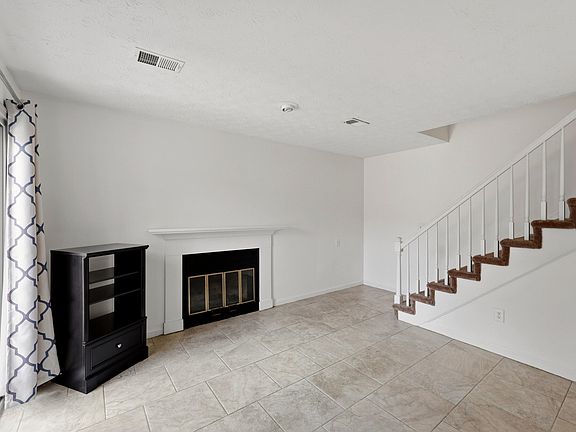 3rd image of 2904 Affirmed Ct APT B