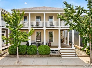 3253 Camp St, Saint Charles, MO 63301